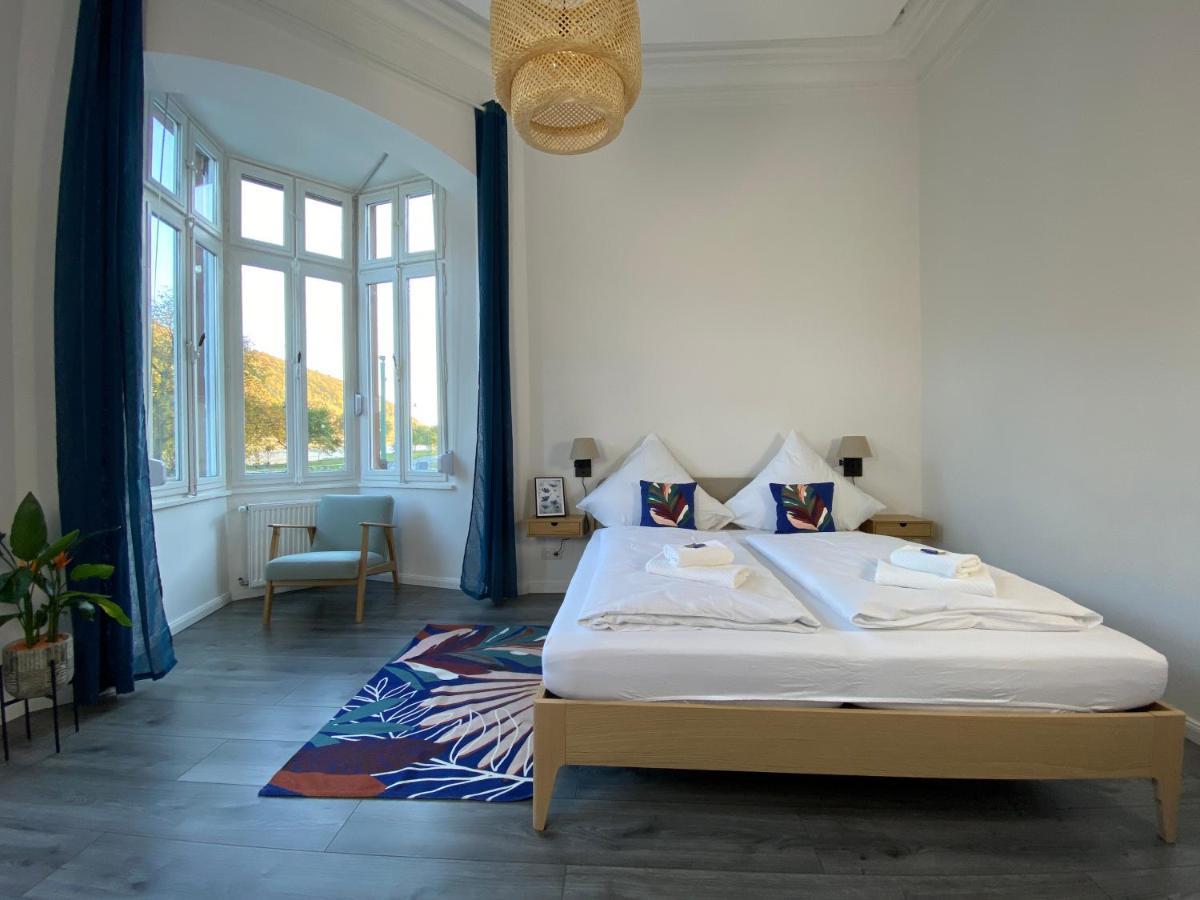 Appartamento Direct Moselle view 200m² 4 SZ 10Pers Terrace Sankt Aldegund Esterno foto